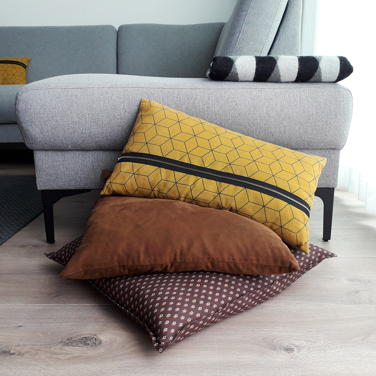 Morrie&Me-Pillow-talk